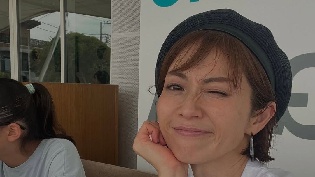 「憧れの女性」畑野ひろ子、可愛すぎるウインクアップショットにファンうっとり！