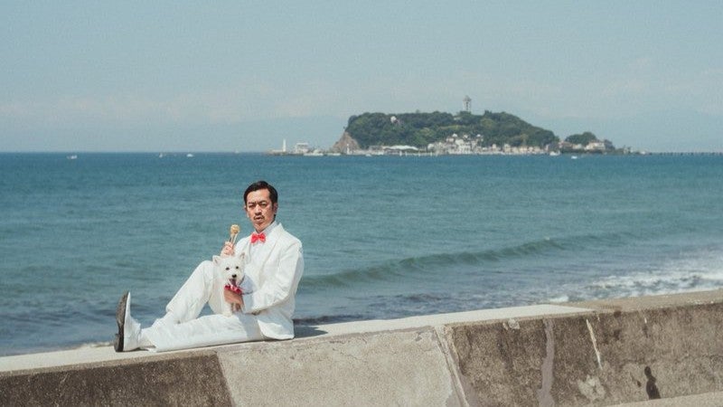 ムーディ勝山、江の島での“ご当地ムーディ”披露に反響　海辺でのショットに癒やしの声も