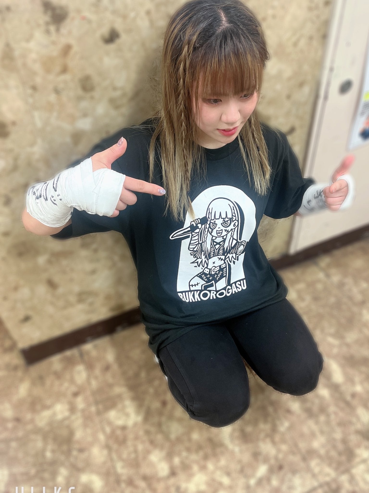 プロレスラー・星来芽依が自身のTシャツ発売開始に喜びを語る！
