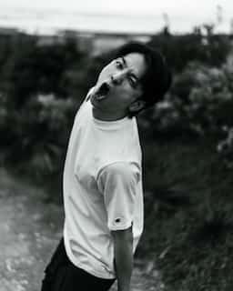 わんぱくな生田斗真にファン悶える「おばんです！何に吠えてるのー？」