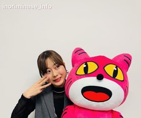 声優・水瀬いのりが『たべっ子どうぶつ THE MOVIE』完成披露試写会に出席！”ねこちゃん”とのユルカワ2ショットを公開