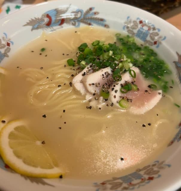 プラス・マイナス 岩橋良昌 レモンラーメンを食す！「うまかった」
