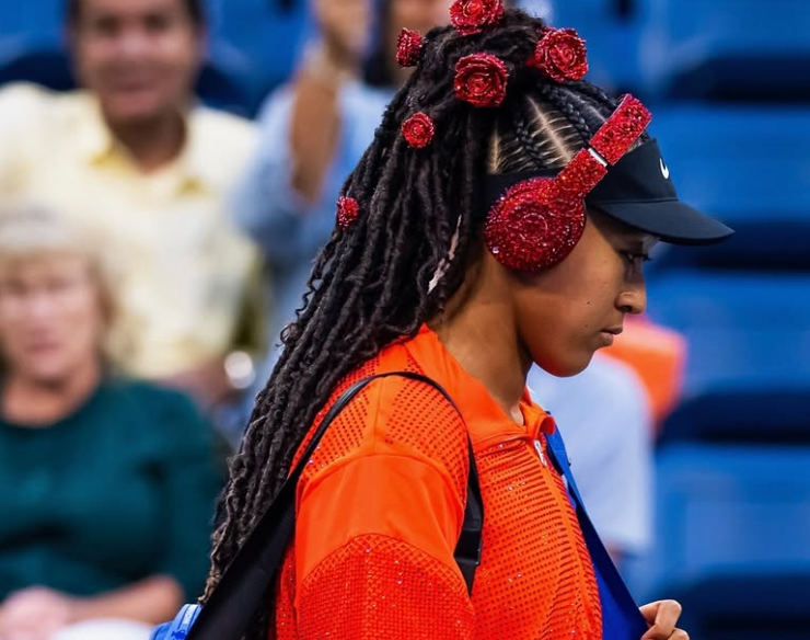 大坂なおみ、NYで圧巻の“薔薇スタイル”披露！華やかコーデにファン釘付け