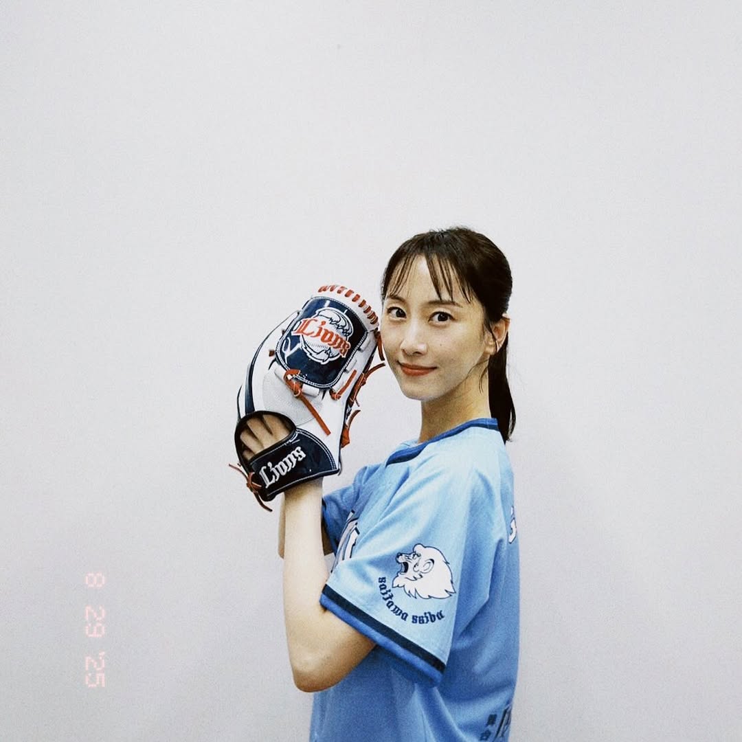 松井玲奈が“セレモニアルピッチ”に参加！背番号の意味は！？