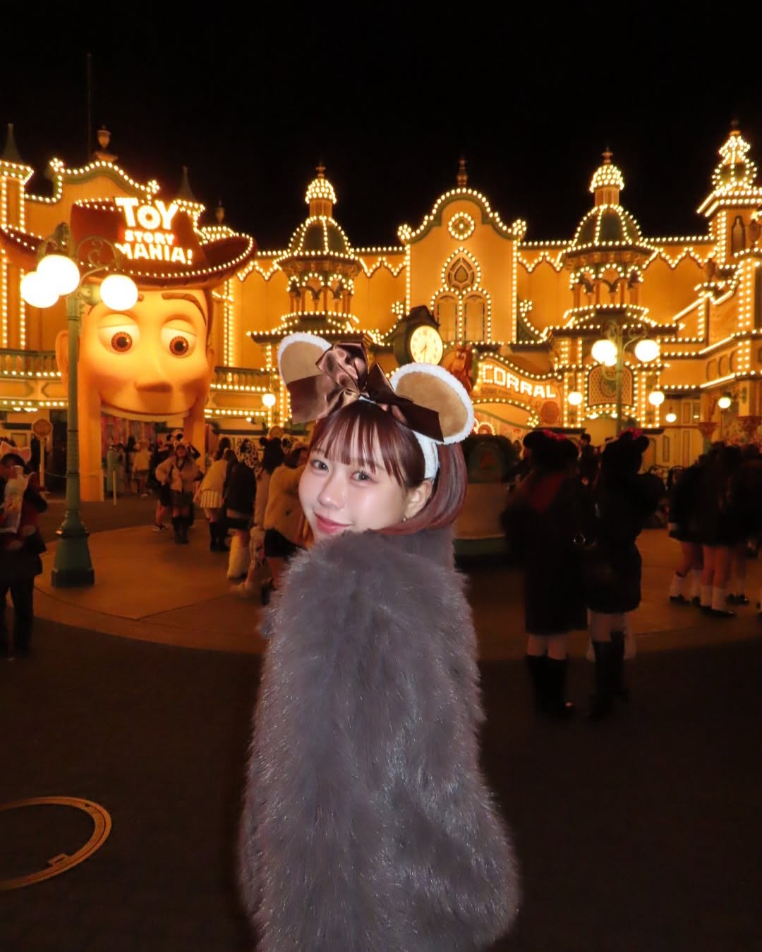 あの大人気YouTuberがディズニーオフショット公開でファン大盛況！！