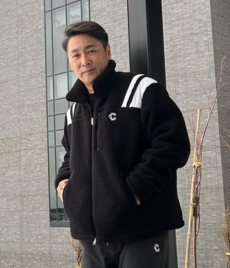 元巨人コーチ 元木大介　エスコンフィールドを満喫 ❗❓