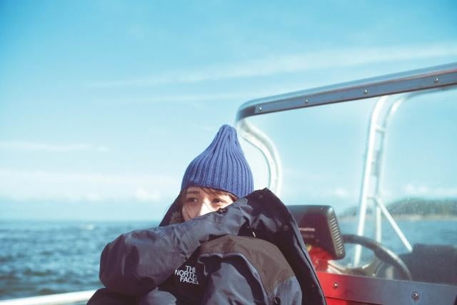 「初夏にダウン!?」長濱ねるがボート上で見せたギャップに注目集まる