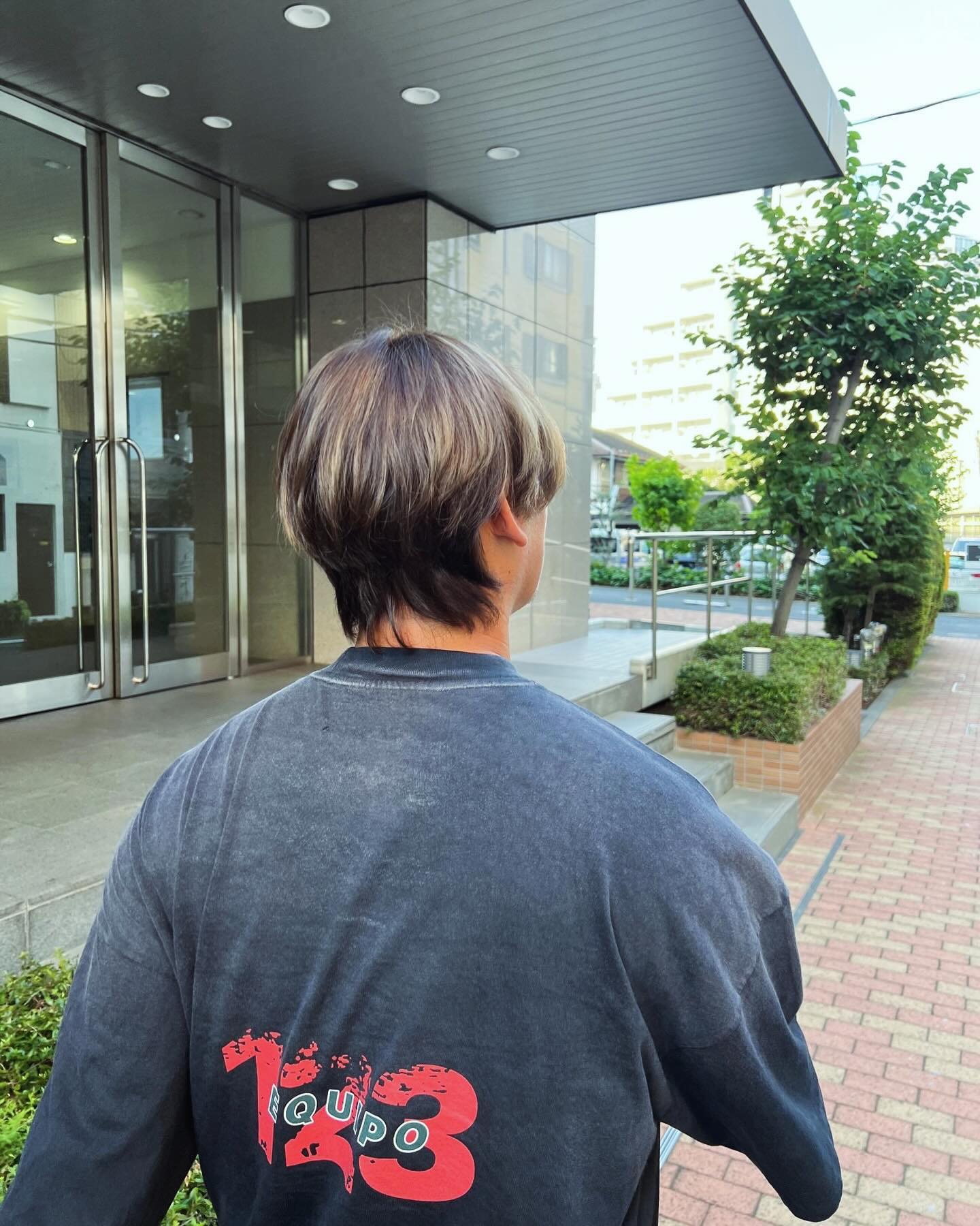 「後ろ姿もイケメン」現役プロ野球選手にファン歓喜