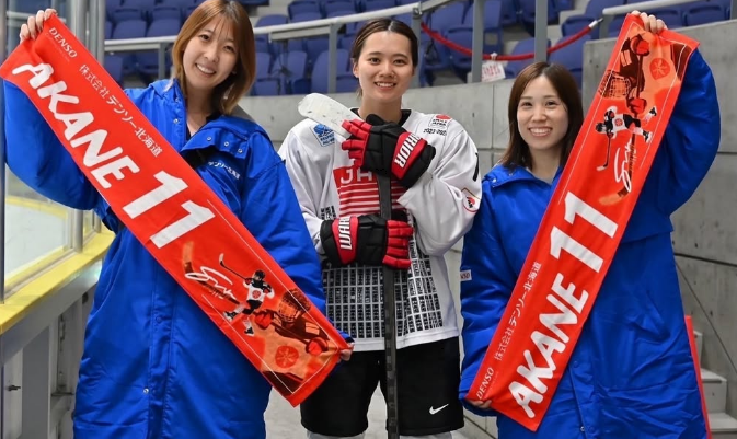 トリプル美女アスリート（アイスホッケー・スキージャンプ・バレーボール）、記念の3ショットを披露！ファン感激「素晴らしい」