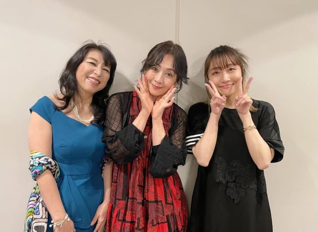 矢井田瞳、音楽がくれた奇跡の瞬間。小野リサと語り、斉藤由貴と歌った夢の共演