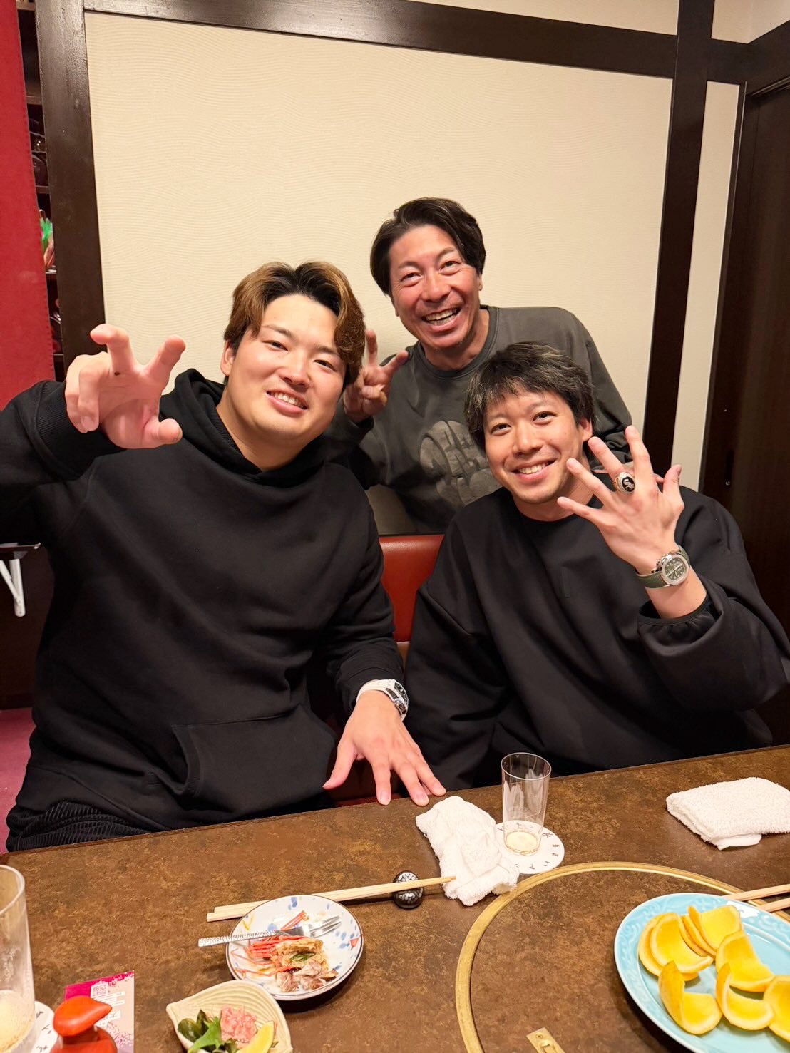 高津臣吾が見せた山田哲人＆村上宗隆との 「変わらない絆」