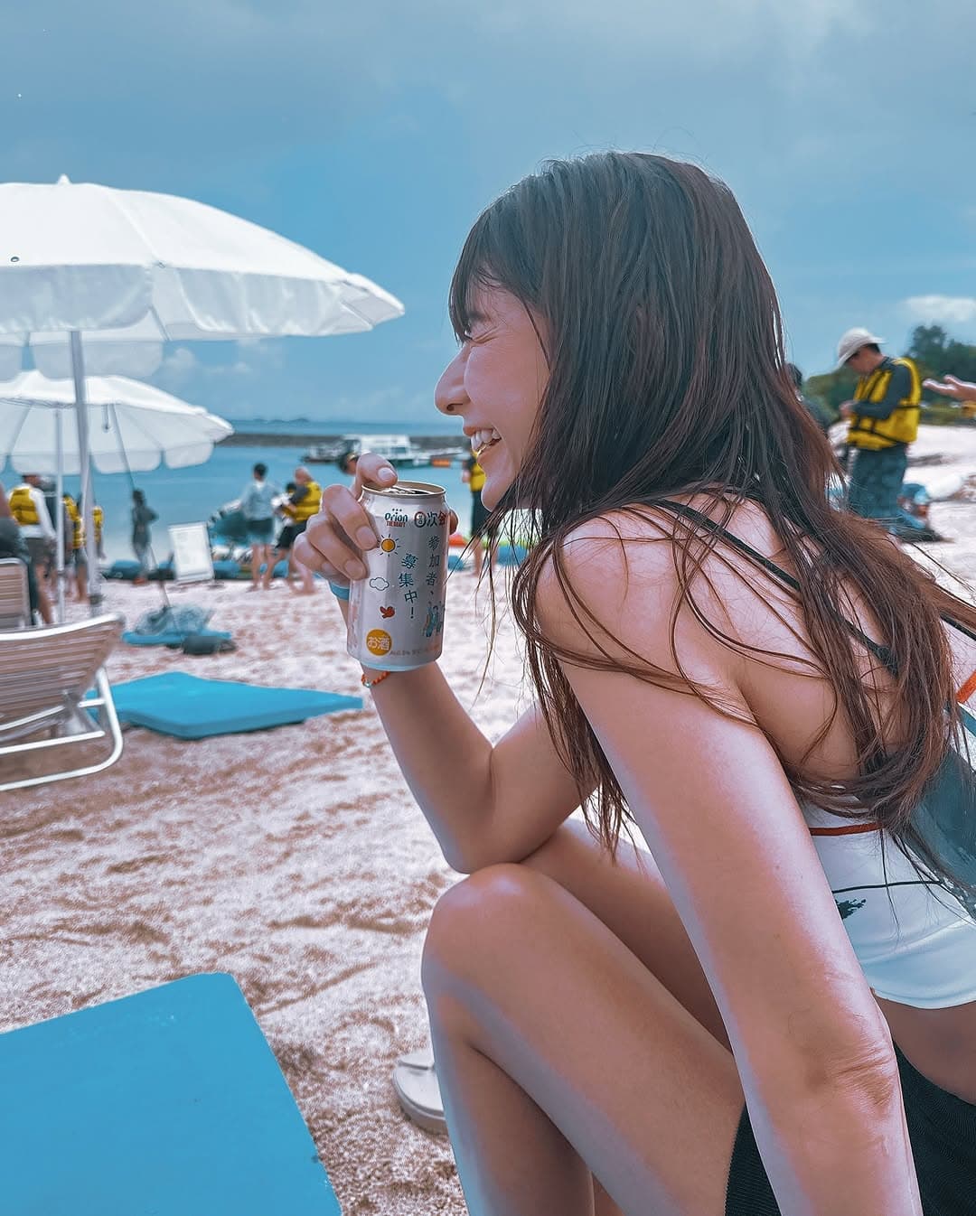 「身体あちこち痛いよ‼」スザンヌ、沖縄で家族と全力バカンス満喫ショット