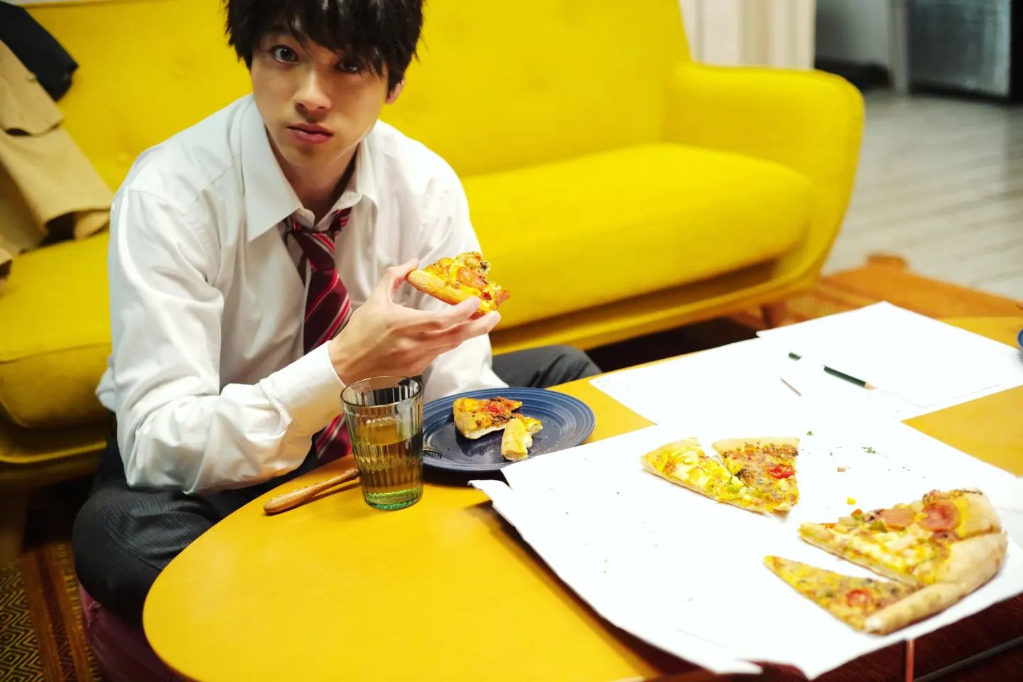 「ほんとに31歳ですか?」山田裕貴さんのオフショットに反響続々💕