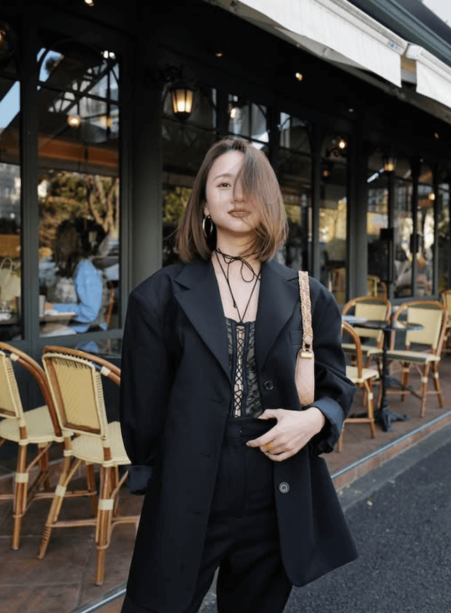 人気モデル・伊原葵がセクシーコーデ披露！「美しすぎる」と話題に