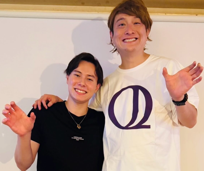 「香取慎吾風パロディに反響」ものまね芸人・JP、高橋藍との“はしごだか”ショット公開