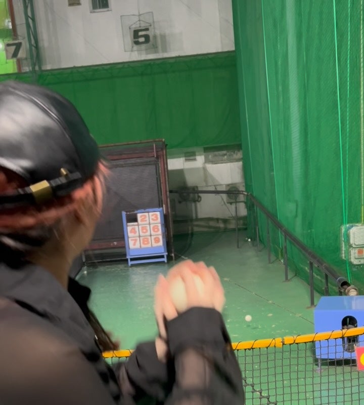 「小学生の体育以来？」安川結花、人生2回目のストラックアウトに悪戦苦闘！