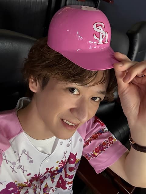 キスマイ 宮田俊哉がホークス戦で始球式「憧れのノーバン始球式になったー！」