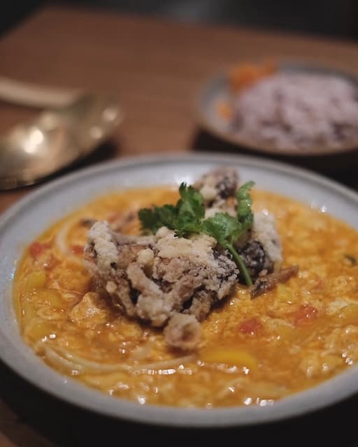 「タイ料理だいすき」グラビアアイドル・雪平莉左のオフショットにファンからコメント続々！