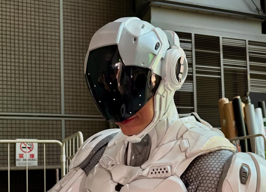 スイーツ男子降臨！西島秀俊、「ダイワマン」オフショットでモンブラン満喫