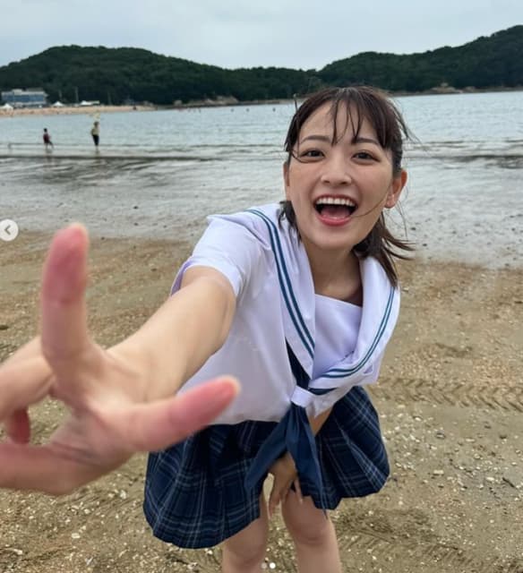 もはや現役JK！？グラドル柳瀬さき、制服姿の写真を披露！