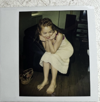 Chara 90年代の貴重ショットを公開！「懐かしい髪型に可愛すぎる」と反響続々