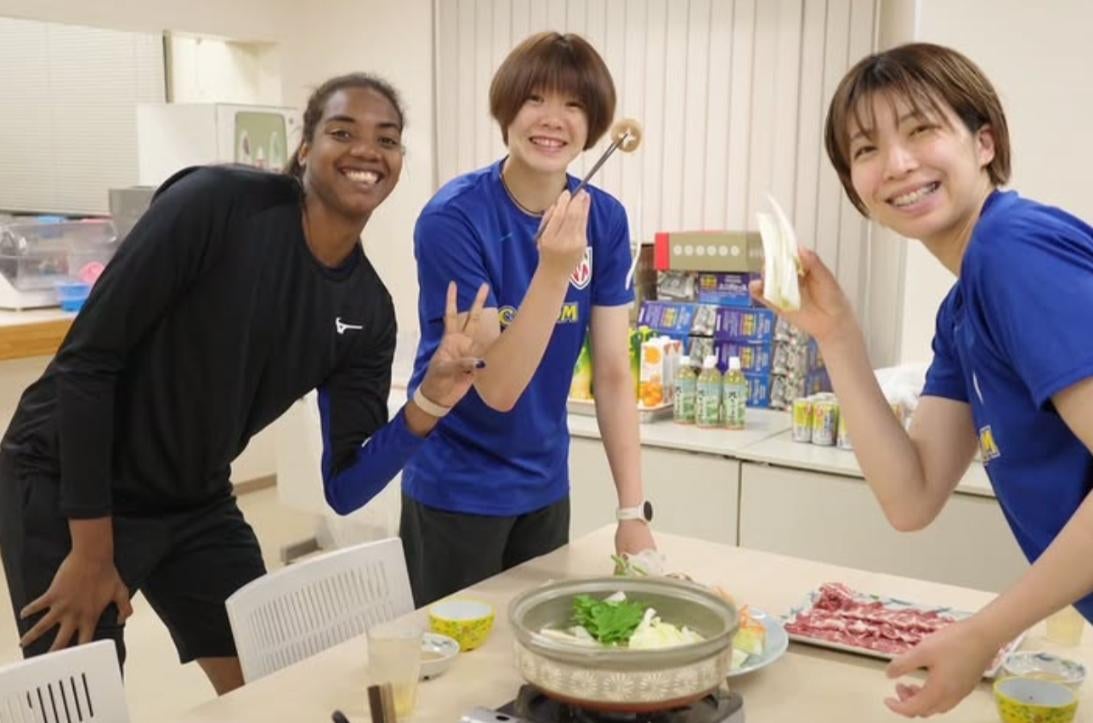 「虹色の雲に感謝」Astemoリヴァーレ・長内美和子が合宿後の笑顔ショットを公開