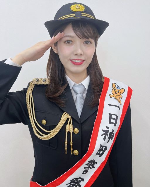 「逮捕して！」一日署長の谷尻萌が可愛すぎると話題！