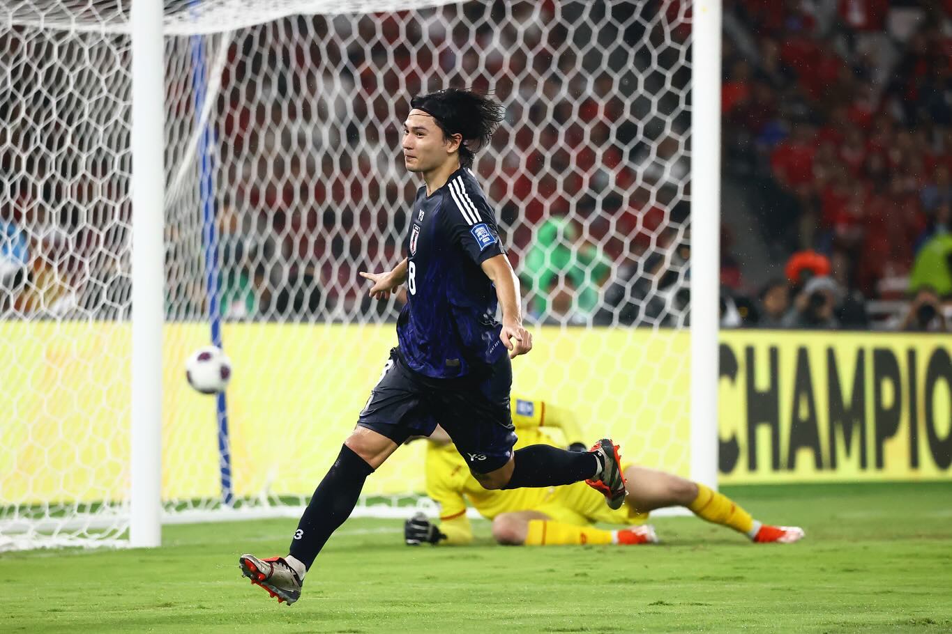 アジア最終予選インドネシア戦 大活躍の南野拓実がプレー中の画像を公開！