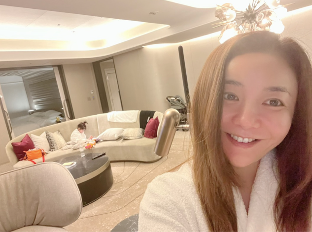 華原朋美さんの贅沢な日々披露💕ジャグジー付き豪華ホテルに温泉に…🌟