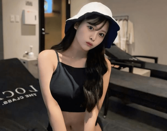 「サウナにハマりすぎてるの」激カワ野球女子の今井七緒、”カニエ・サ活”ショットがキュートすぎると話題に