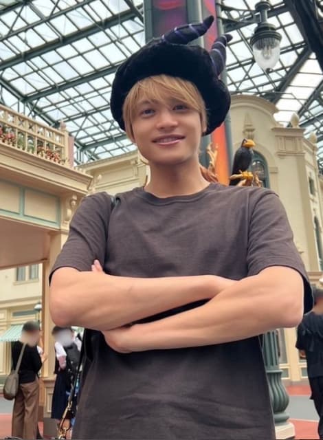 WEST 中間淳太 肩のりディアブロを披露！「可愛い」と話題に！