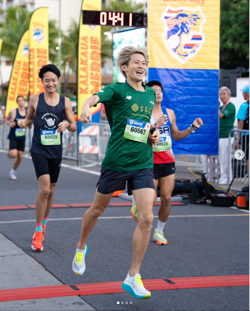 笑顔で駆け抜けたハワイ…三津家貴也、カラカウア・メリーマイル完走を報告