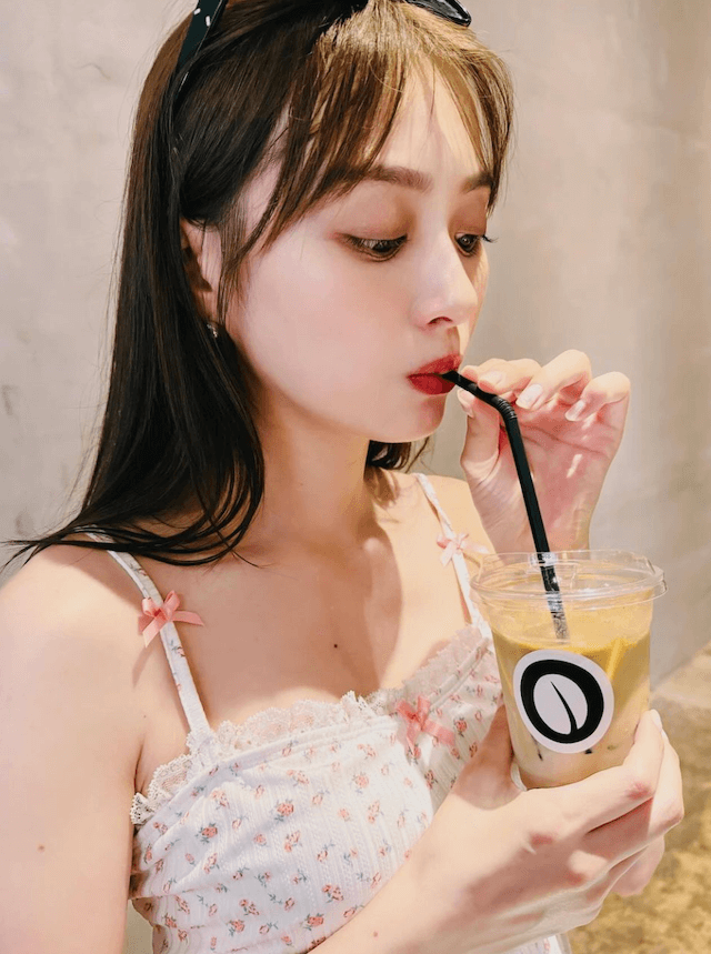 内田理央が沖縄で充実生活！「可愛い」のコメント続々