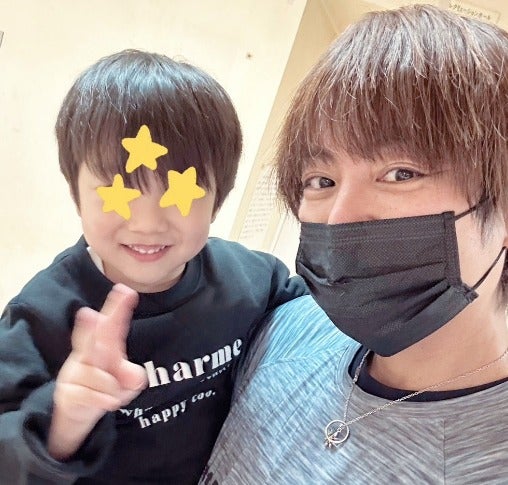 杉浦太陽、4歳になる三男の笑顔ショットを公開🌟「可愛すぎる💓」