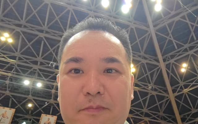 ミルクボーイ内海が大相撲のロケで稽古総見に「めちゃくちゃ前の記者席で」と大興奮？