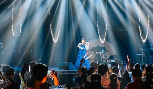 感動の初演！ヴァイオリニスト石川綾子が深圳で迎えた熱烈な拍手と歓声