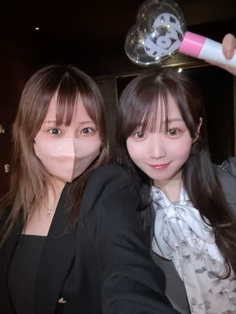 「神展開すぎる笑」イコラブ 大場花菜が映画館で大谷映美里に遭遇!?奇跡&仲良しショットにファン歓喜！