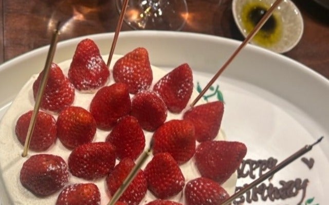 ハイヒール・モモコが親戚みたいな女子の誕生日をお祝い！