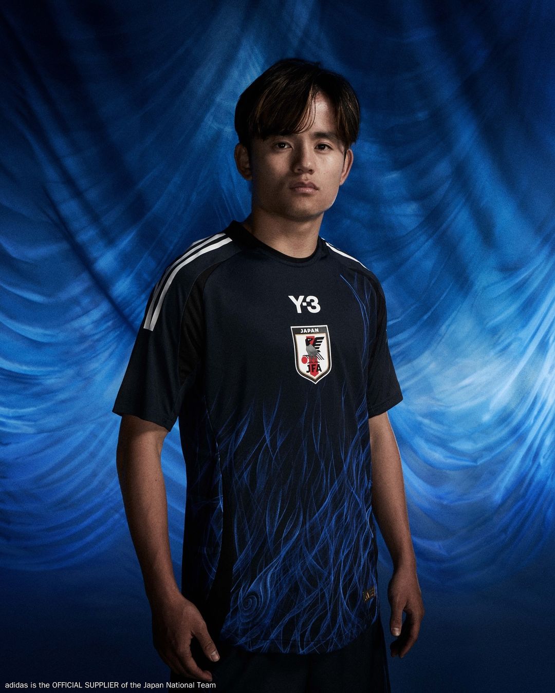 日本代表の新ユニフォーム発表！史上初の『Y-3』コラボに「かっこよ...」