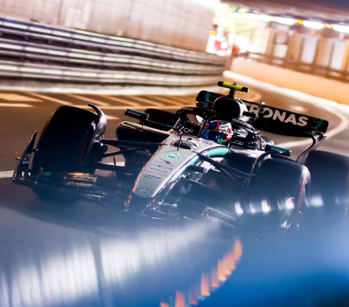 F1 メルセデスが公開！“夢の仕事”フォトグラファーの世界にファン憧れ