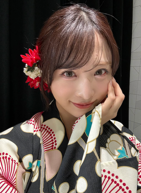 浴衣姿にファン歓喜！小栗有以が見せた“夏祭りショット”が可愛すぎる