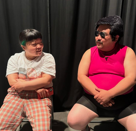 「パンチの効いた写真😆」オカリナ＆もぐらの舞台袖２Sに反響