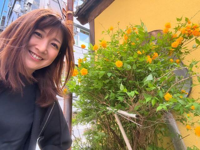 根本美緒、春の陽気ににっこり♪ 笑顔の裏で伝える“天気急変”への注意喚起