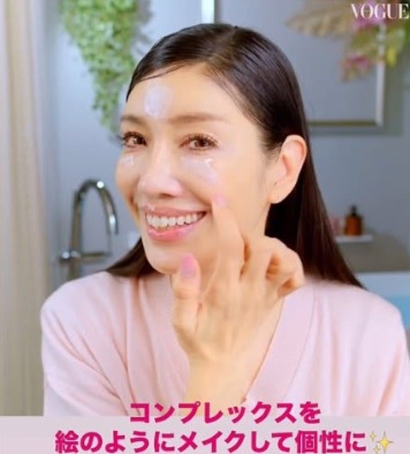 アンミカが初のすっぴんからのメイク術を全部公開！