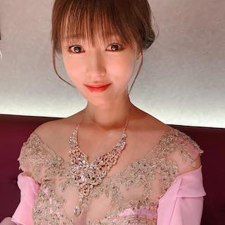 「痩せすぎ」「心配です」人気女優が激痩せ?!1年ぶりインスタ更新にコメント殺到