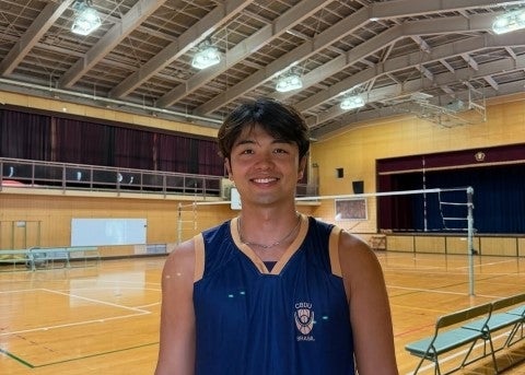 山本龍「バレーボール教室で滝汗」、真夏の体育館で全力のひととき