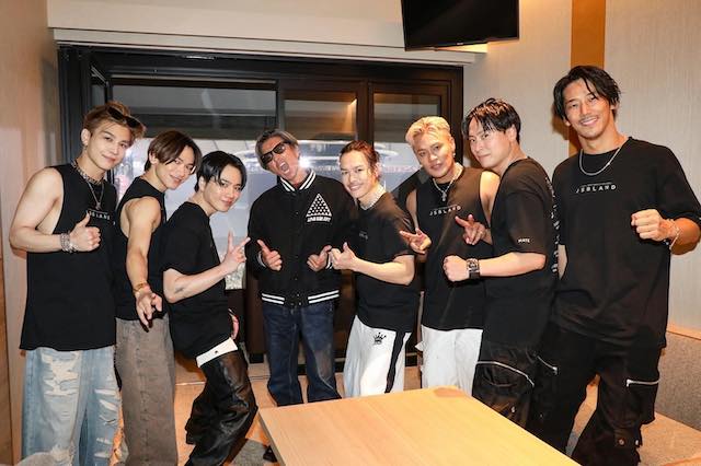 三代目JSB・山下健二郎、木村拓哉とメンバーの「家宝」集合写真を公開