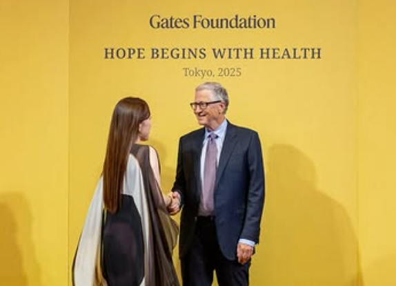 感動！平原綾香がビル・ゲイツ財団で「Jupiter」熱唱、会場を魅了