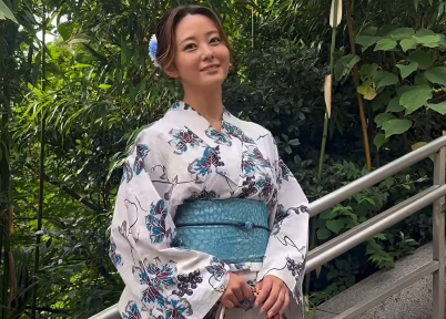 「リクエストもらったので」海の美女アスリート、"陸地にあがった・マーメイドムービー"を披露！「相変わらず美しい」