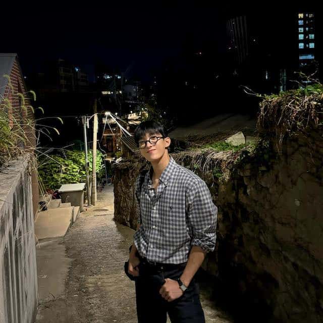 韓国の人気アイドルの最新！彼氏感ショットがカッコ良すぎると話題に